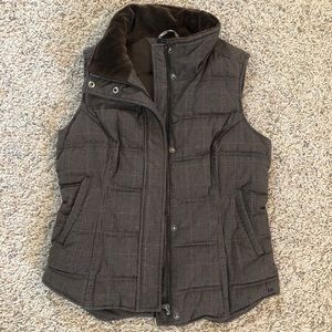 Tommy Hilfiger women’s size M retro houndstooth puffer vest